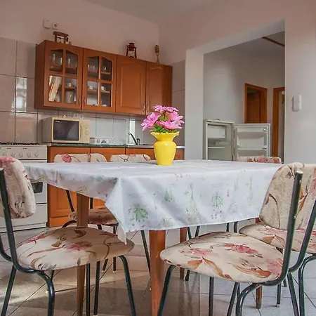 Διαμέρισμα Jani Apartman *