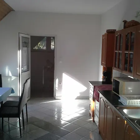 Διαμέρισμα Jani Apartman Szigliget