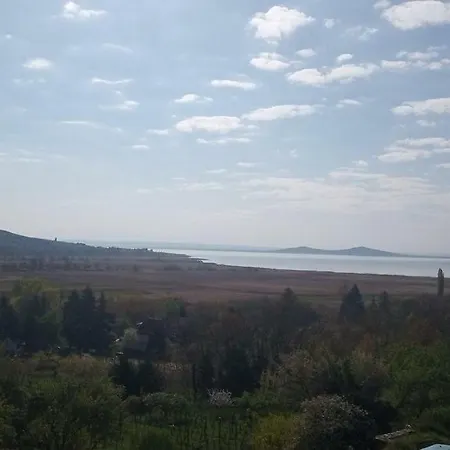 Jani Apartman Διαμέρισμα Szigliget